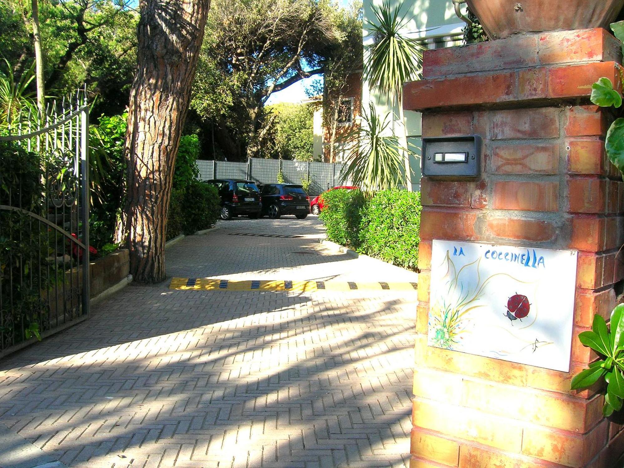 La Coccinella Residence San Vincenzo Buitenkant foto